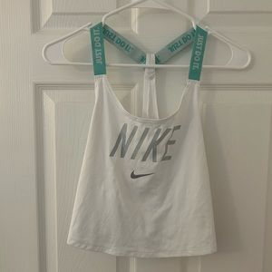 Nike dri-fit workout tank top size medium